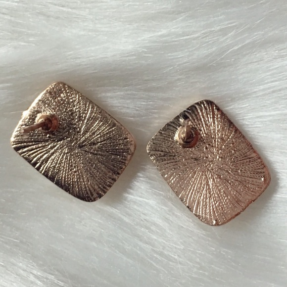 Vintage Stud Earrings - Picture 3 of 5